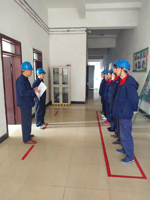 班前會(huì)_副本.jpg